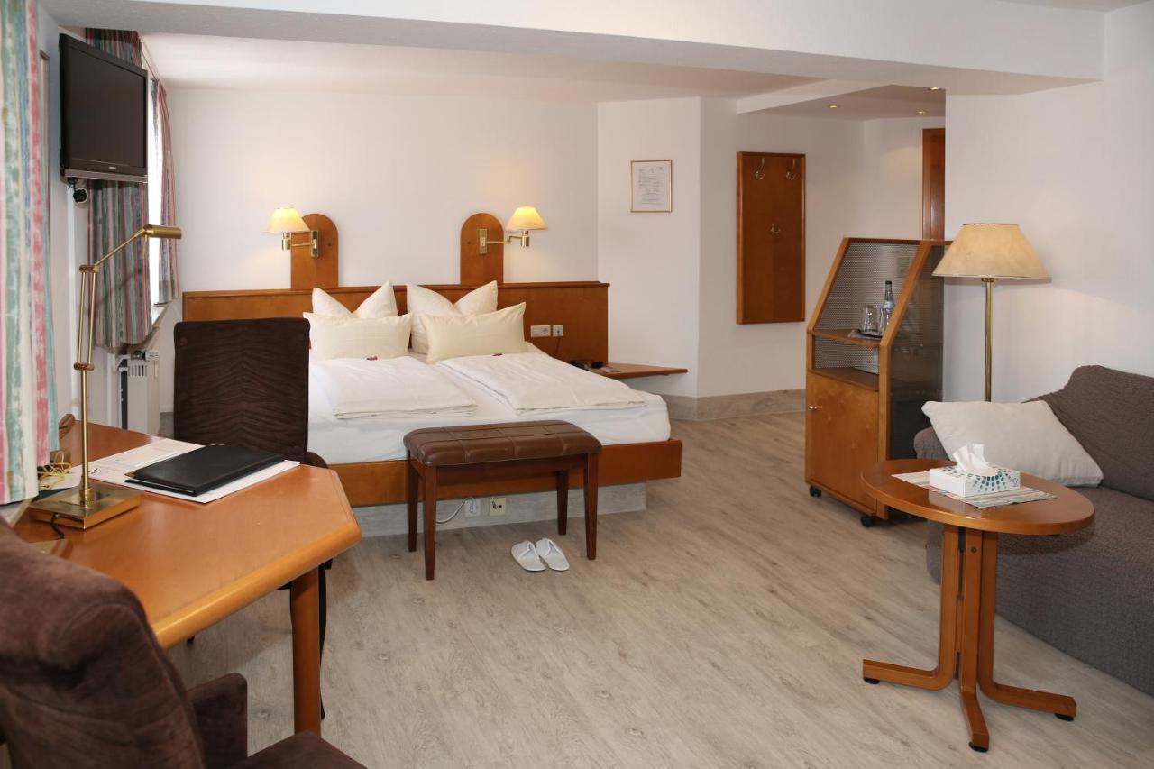 Hotel Zum Weissen Roessel Walldorf  Zewnętrze zdjęcie